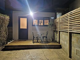 Cozy Apartment at Highbanks The Annex