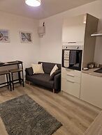 Cozy Apartment at Highbanks The Annex