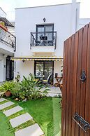 Arden's House