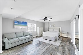 50 Meredith Drive #7