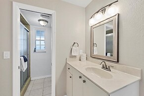 175 Colony Point Drive