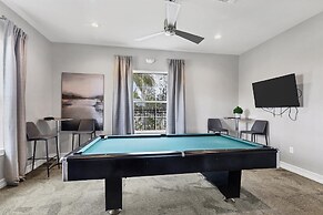 25128 East Lenox Circle