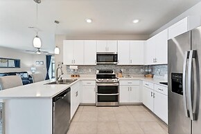 25128 East Lenox Circle