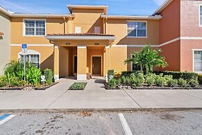 3067 Beach Palm Avenue