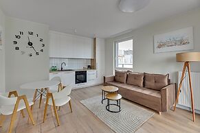 Horizon 88 - Sea View by Grand Apartment