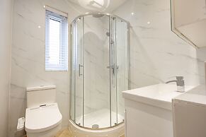 Bath Bliss Retreat - 7 Bedroom House