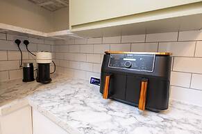 Bath Bliss Retreat - 7 Bedroom House