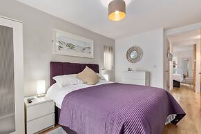 12 Rhodewood House - Near the Beach Sea Glimpses