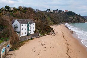 5 Sunny Cove - Direct Beach Access Sea Views