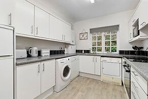 5 Sunny Cove - Direct Beach Access Sea Views