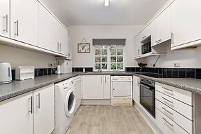 5 Sunny Cove - Direct Beach Access Sea Views