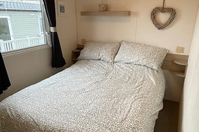 3 Bed-sleeps 8-pet Friendly-parking-sea View