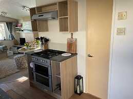3 Bed-sleeps 8-pet Friendly-parking-sea View
