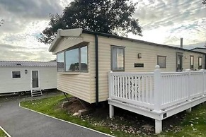 3 Bed-sleeps 8-pet Friendly-parking-sea View