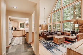 Mt Baker Lodging Cabin 40gs is a Classic NW Cabin