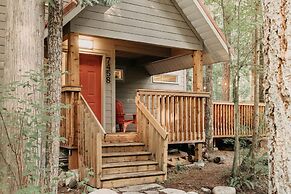 Mt Baker Lodging Cabin 40gs is a Classic NW Cabin