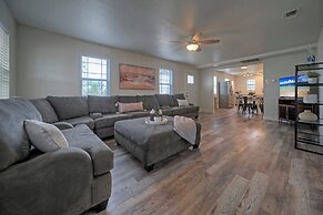 Near Beach Dining w Golf Cart Private Balcony Salty Sunshine B