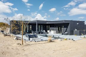 Luxe Modern Escape w Pool Hot Tub Firepit Desert View Lassen by Avants