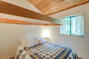 A 3 Story, 3 Bedroom Traditional Rustic Ski and Hiking Chalet