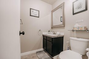 Snowater Condo 45sw With a Media Room