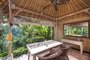 Villa Shamballa by Villa Finder