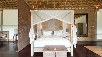 Villa Shamballa by Villa Finder