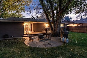 The Rustic Retreat - Pet Friendly w/ Fenced Yard