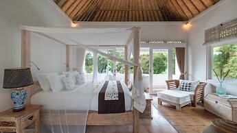 Villa Shamballa Moon by Villa Finder