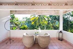 Villa Shamballa Moon by Villa Finder