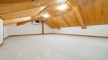 Gyeongju Poseokjeong Hanok Pool Villa