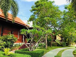 Try Palace Resort Kep