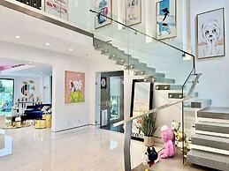 @ Marbella Lane - Enchanted Garden & Pool Hideaway