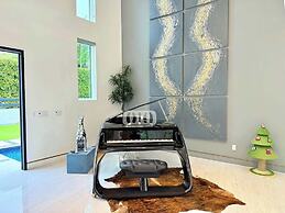 @ Marbella Lane - Enchanted Garden & Pool Hideaway