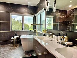 @ Marbella Lane - Enchanted Garden & Pool Hideaway