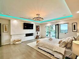 @ Marbella Lane - Enchanted Garden & Pool Hideaway