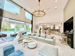 @ Marbella Lane - Enchanted Garden & Pool Hideaway