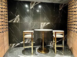 @ Marbella Lane - Enchanted Garden & Pool Hideaway