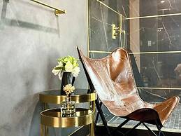 @ Marbella Lane - Enchanted Garden & Pool Hideaway