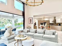 @ Marbella Lane - Enchanted Garden & Pool Hideaway