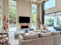 @ Marbella Lane - Enchanted Garden & Pool Hideaway