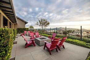 @marbella Lane - Stylish Dream Home in RMV w/ Pool