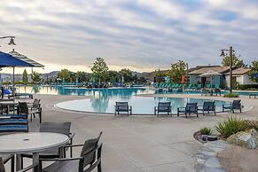 @marbella Lane - Stylish Dream Home in RMV w/ Pool