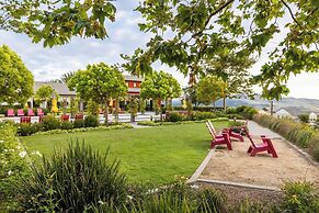 @marbella Lane - Stylish Dream Home in RMV w/ Pool