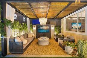 @marbella Lane - Stylish Dream Home in RMV w/ Pool