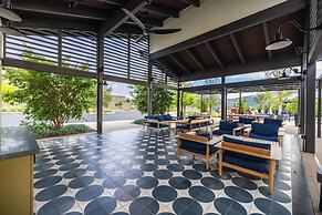 @marbella Lane - Stylish Dream Home in RMV w/ Pool