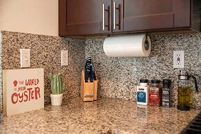 @marbella Lane - 4BR Lavish Castle Retreat