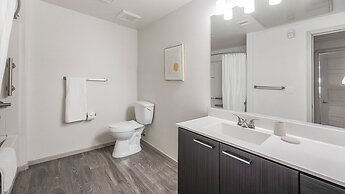 Landing Glendale Arrowhead