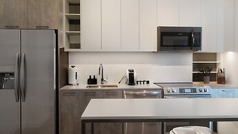 Landing at Bridge District