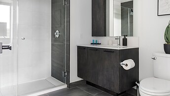 Landing at Bridge District