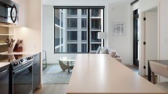 Landing at Bridge District